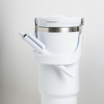 Mug isotherme en inox avec double couvercle et anse pliable 900ml vue 2