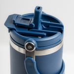 Mug isotherme en inox avec double couvercle et anse pliable 900ml vue 3