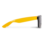 Lunettes de soleil avec verres miroir UV400 et branches colorées couleur jaune troisième vue