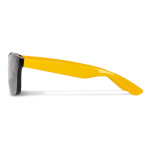 Lunettes de soleil avec verres miroir UV400 et branches colorées couleur jaune quatrière vue