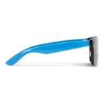 Lunettes de soleil avec verres miroir UV400 et branches colorées couleur bleu ciel troisième vue