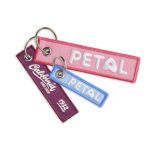 Étiquette brodée personnalisable en polyester avec anneau couleur fuchsia huitième vue