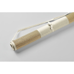 Tapis de plage en paille naturelle enroulable avec sangle couleur beige troisième vue photographique