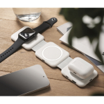 Base de charge magnétique en ABS avec hubs USB intégrés 15 W couleur blanc vue d'ambiance