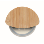 Coupe-pizza rond avec manche en bambou et protège-lame couleur bois troisième vue