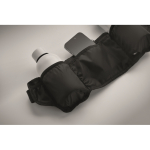 Sac banane de sport en polyester RPET avec poches et mesh couleur noir quatrième vue photographique