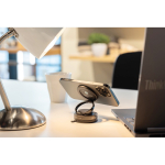 Support magnétique universel 360° idéal pour téléphone et mains libres couleur noir vue d'ambience 3