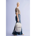 Sac à dos convertible antivol à fermeture éclair 22 L 16” couleur gris vue d'ambience 3