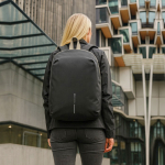 Sac à dos convertible antivol à fermeture éclair 22 L 16” couleur gris