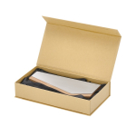 Plaque trophée avec base en bois et face avant en aluminium recyclé quatrième vue