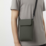 Sac bandoulière en similicuir avec fermeture velcro et sangle réglable sixième vue