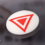 Balise V16 homologuée avec géolocalisation et LED 360º, portée 1 km couleur blanc vue détaillée 2