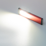 Lampe torche double ultra-plate avec aimant et clip, 3 intensités couleur rouge vue détaillée 5