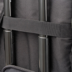 Sac à dos en similicuir pour PC portable avec fermeture éclair 16” couleur vert foncé vue détaillée 3