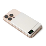 Batterie externe magnétique aluminium recyclé, charge rapide 5 000 mAh couleur rouge vue détaillée 2