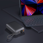 Batterie externe avec écran LED et charge rapide 20 000 mAh couleur gris foncé quatrière vue