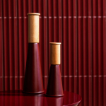 Grand moulin conique en bois de hêtre Sagaform couleur rouge foncé septième vue