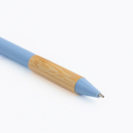 Stylo à bille avec clip translucide et grip en bambou, encre noire vue 2