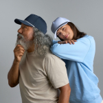 Casquette de baseball 5 panneaux avec cordon et fermeture snapback vue d'ambiance