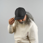 Casquette trucker écoresponsable avec protection solaire UPF 50 vue d'ambiance