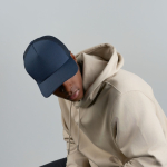 Casquette trucker en polyester recyclé avec partie arrière en maille vue 2