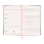 Agenda hebdomadaire rigide Moleskine 12 mois, en papier effet cuir couleur rouge foncé quatrième vue