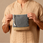Trousse en coton recyclé et jute, motif à carreaux 220 g/m² couleur noir quatrième vue