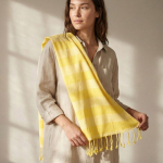 Paréo à rayures en coton recyclé, idéal pour la plage, 340 g/m² couleur jaune sixième vue