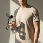 Gourde en plastique avec repère de capacité et bouchon de sécurité 1 L couleur transparent sixième vue