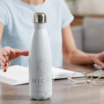 Gourde isotherme en acier inoxydable recyclé anti-fuite 500 ml couleur blanc deuxième vue