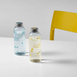 Gourde en verre fabriquée en Europe avec bouchon anti-fuite 500 ml couleur transparent vue d'ambiance