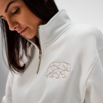 Sweat-shirt unisexe en coton bio avec fermeture 1/4 340g/m² Malibu couleur blanc deuxième vue d'ambiance