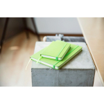 Carnet A5 en PU recyclé avec fermeture élastique et pages lignées cinquième vue
