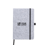 Carnet A5 en feutre recyclé avec fermeture élastique, pages lignées couleur gris avec zone d'impression