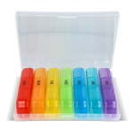 Pilulier hebdomadaire avec 7 boîtes et 3 compartiments par jour couleur multicolore quatrière vue