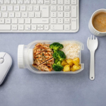 Lunch box multifonction avec couvercle à visser et couverts couleur blanc
