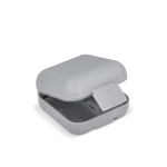Pilulier compact en plastique avec plusieurs compartiments couleur gris deuxième vue