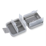Pilulier compact en plastique avec plusieurs compartiments couleur gris cinquième vue