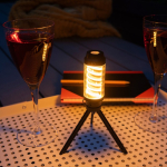 Lampe rechargeable avec 10 h d’autonomie et charge USB-C couleur noir troisième vue