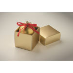 Boule de Noël à suspendre avec ruban, présentée dans une boîte cadeau couleur doré deuxième vue photographique