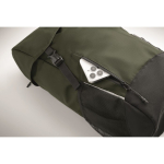 Sac à dos de sport en RPET 600D avec détails réfléchissants 15 L couleur vert foncé vue thématique photographique