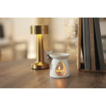 Set diffuseur d'arômes en céramique avec bougie et huile de vanille couleur blanc vue d'ambiance principale