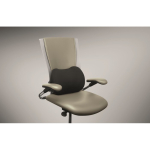 Coussin ergonomique en mousse à mémoire de forme pour soutien lombaire couleur noir troisième vue photographique
