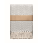 Plaid à franges en coton recyclé présenté avec un ruban 400 g/m² couleur beige deuxième vue