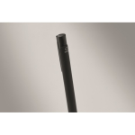 Coffret avec stylo en aluminium recyclé et porte-clés en similicuir couleur noir sixième vue photographique
