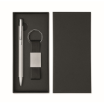 Coffret avec stylo en aluminium recyclé et porte-clés en similicuir couleur argenté troisième vue