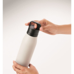 Gourde isotherme en inox recyclé avec anse et ouverture facile 500 ml couleur blanc deuxième vue photographique