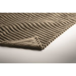 Plaid polaire à rayures avec ruban et carte kraft 450 g/m² couleur kaki troisième vue photographique