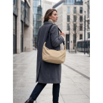 Sac bandoulière urbain en nylon déperlant avec sangle réglable couleur kaki vue d'ambiance