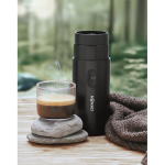 Cafetière portable pour café moulu et capsules compatibles 1 800 mAh couleur noir vue d'ambiance principale